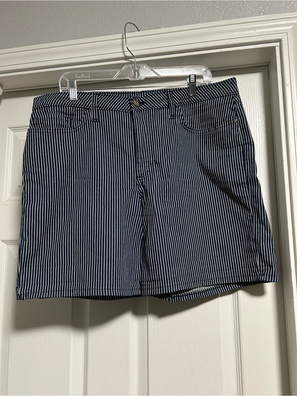 Lee’s women’s Navy & White Stripe Casual Shorts